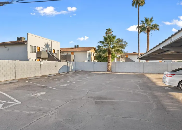 Near Asu & Dt With Pool & Free Parking * Tempe